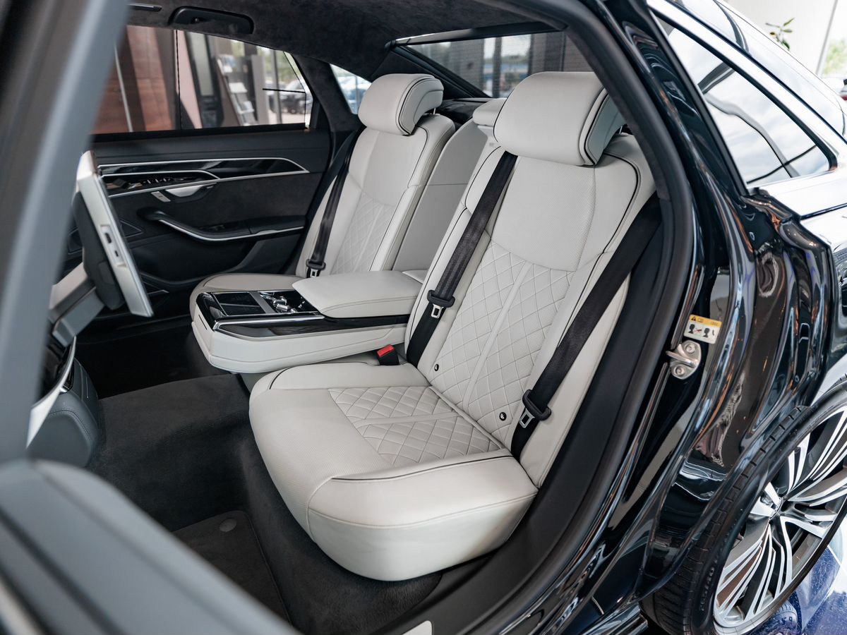 Audi A8 IV (D5) 55 TFSI 3.0 AT (340 л.с.) 4WD