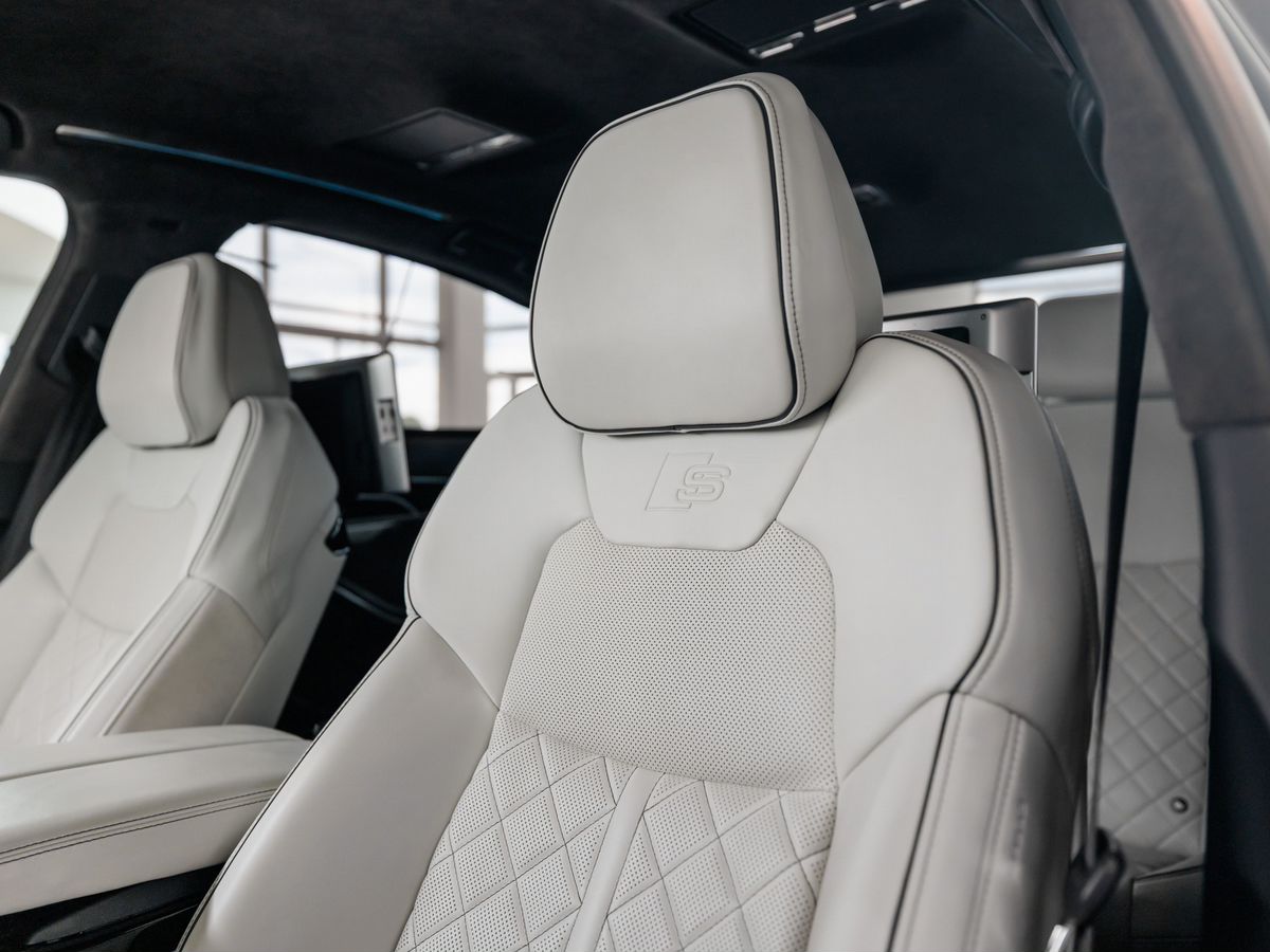 Audi A8 IV (D5) 55 TFSI 3.0 AT (340 л.с.) 4WD