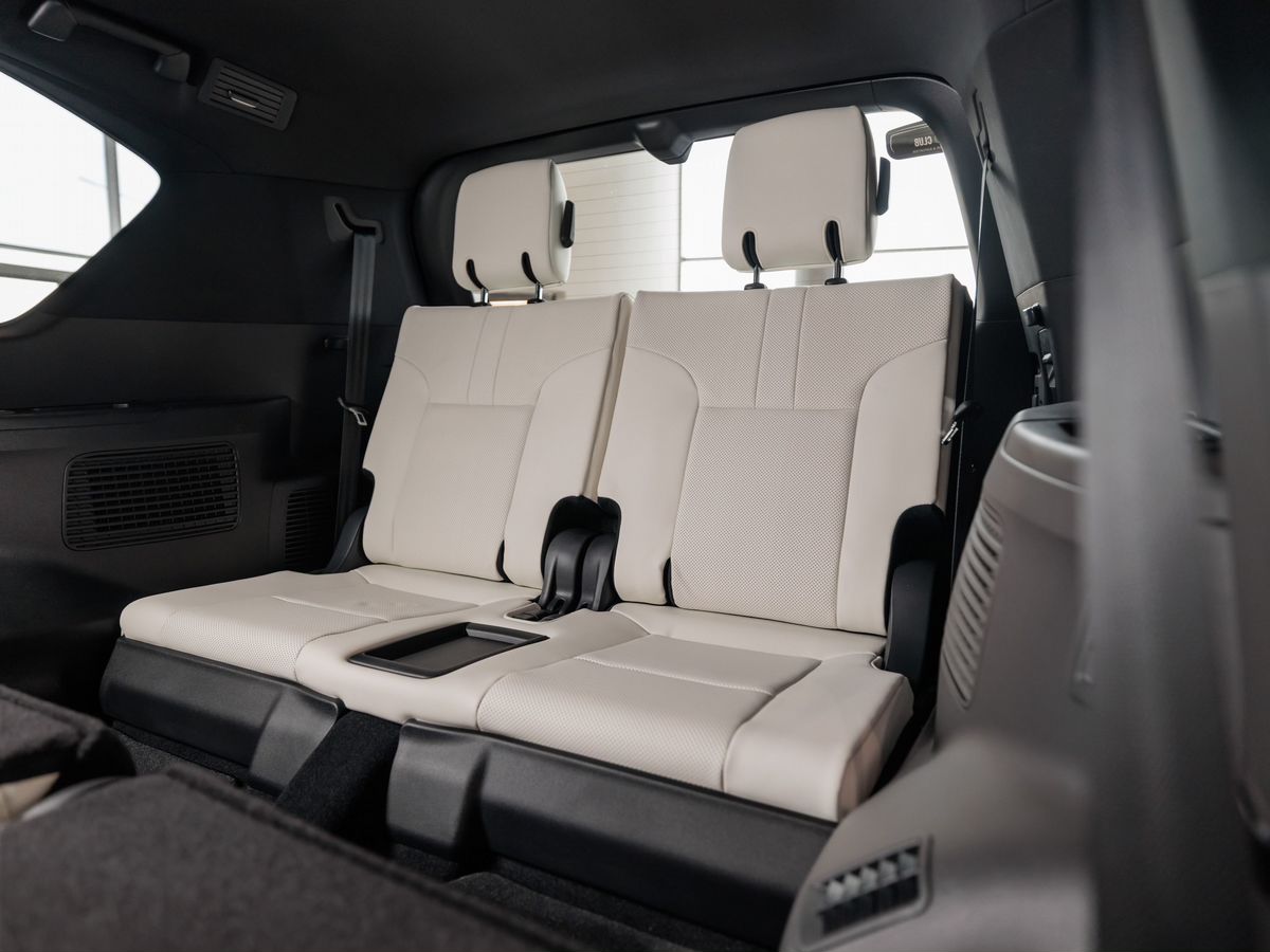 Lexus LX — фото 29