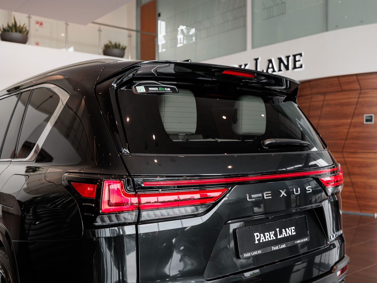 Lexus LX — фото 10