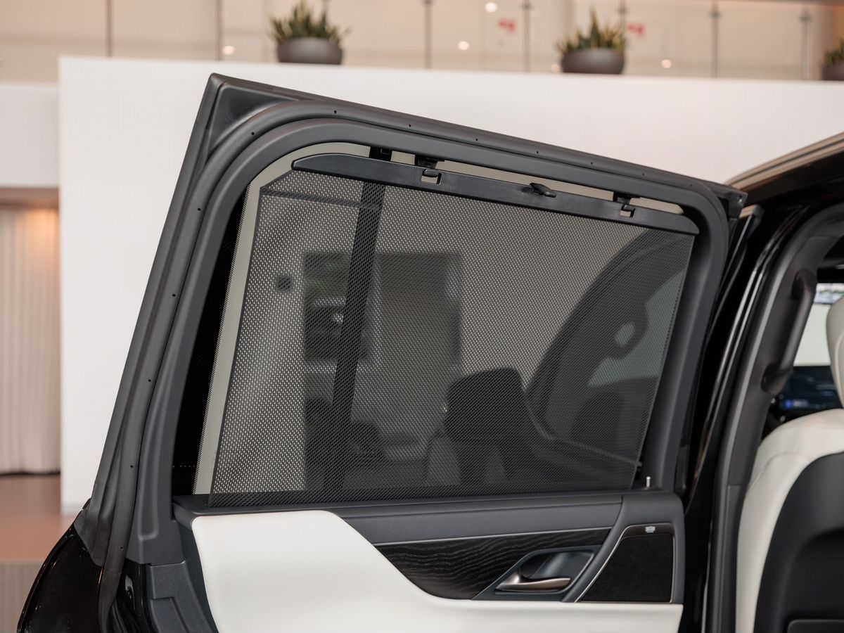 Lexus LX — фото 25