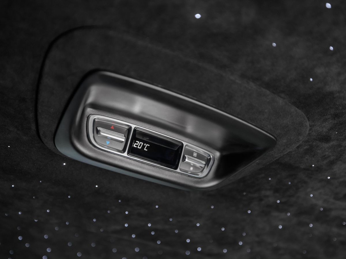 Mercedes-Benz V-Класс III (W447) Рестайлинг 300 d экстра длинный 2.0d AT (237 л.с.) 4WD