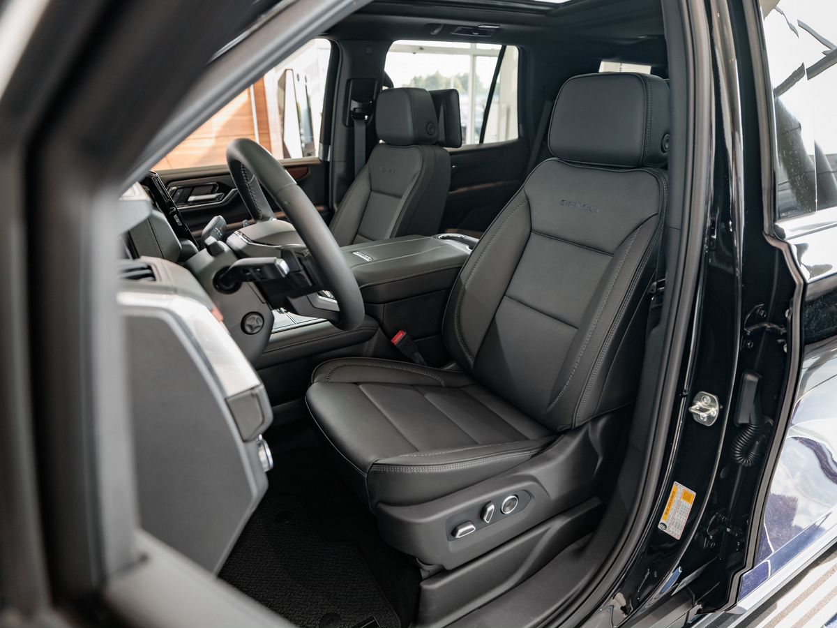 GMC Yukon — фото 20