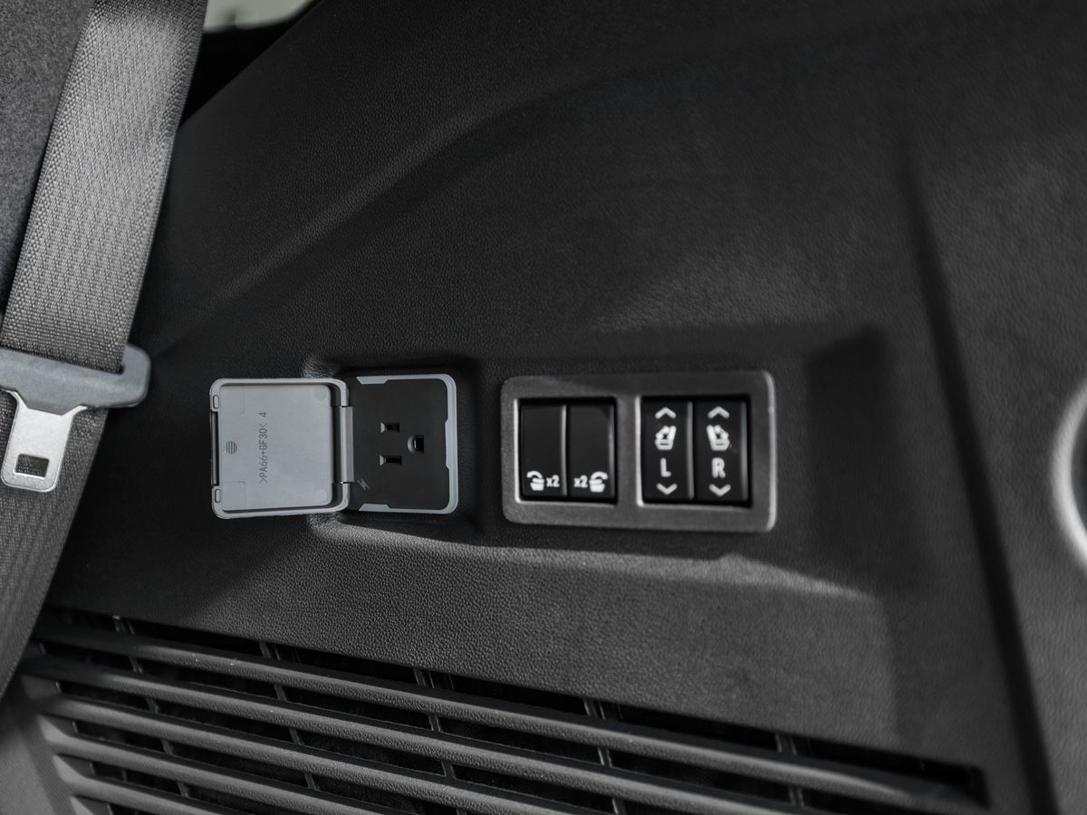 GMC Yukon — фото 29