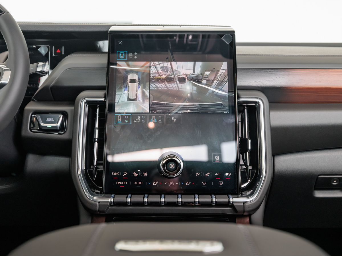 GMC Yukon — фото 15