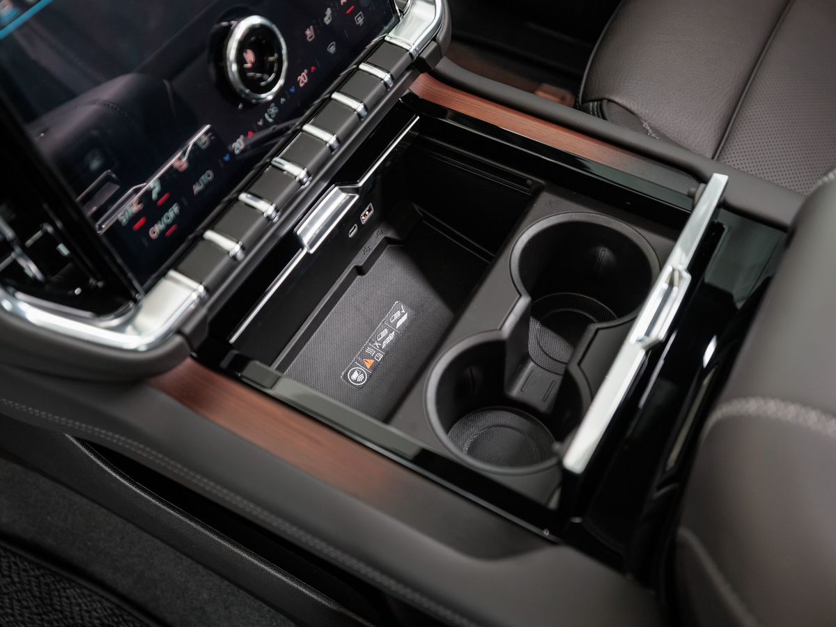 GMC Yukon — фото 16