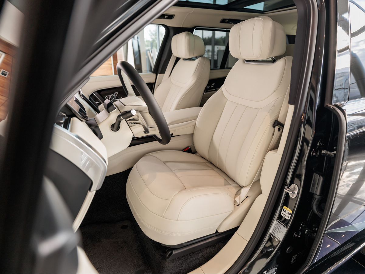 Land Rover Range Rover V D350 MHEV 3.0d AT (350 л.с.) 4WD