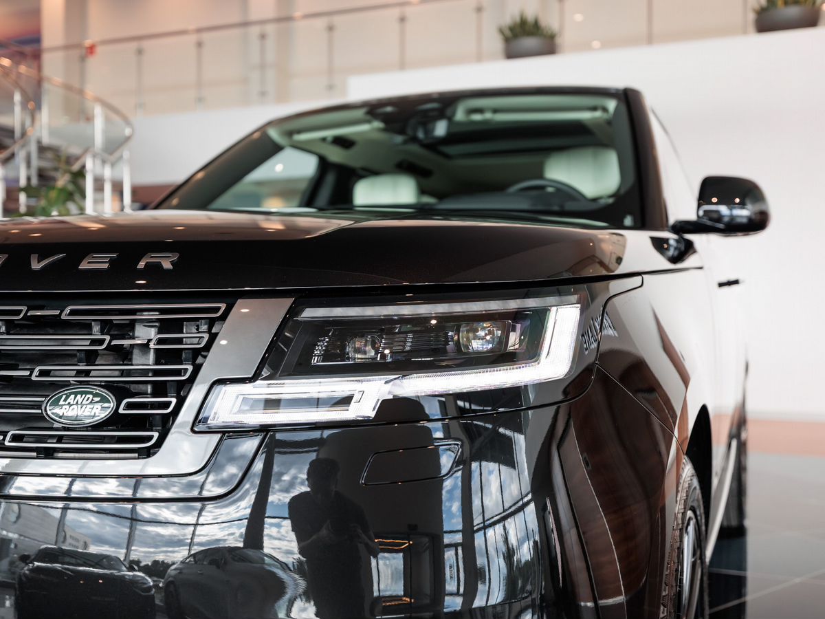 Land Rover Range Rover V D350 MHEV 3.0d AT (350 л.с.) 4WD