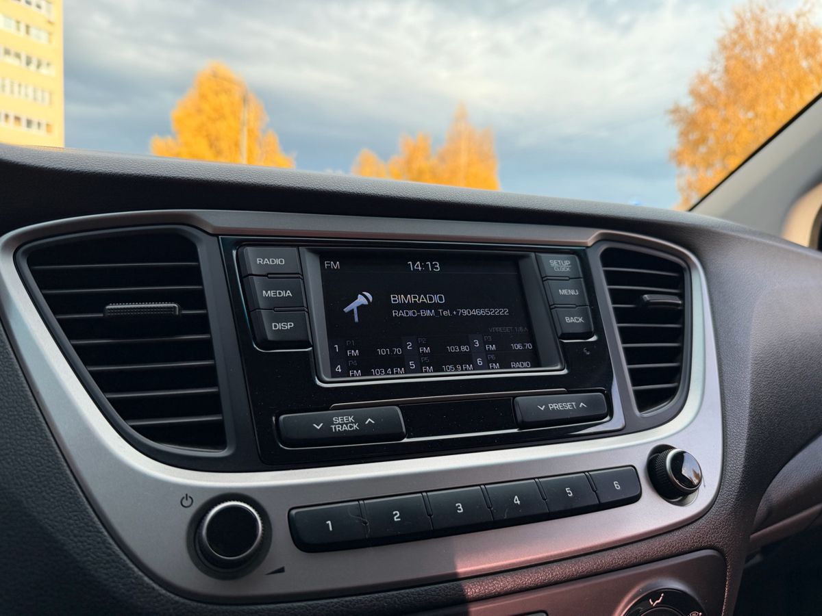Hyundai Solaris 2019 — фото 18