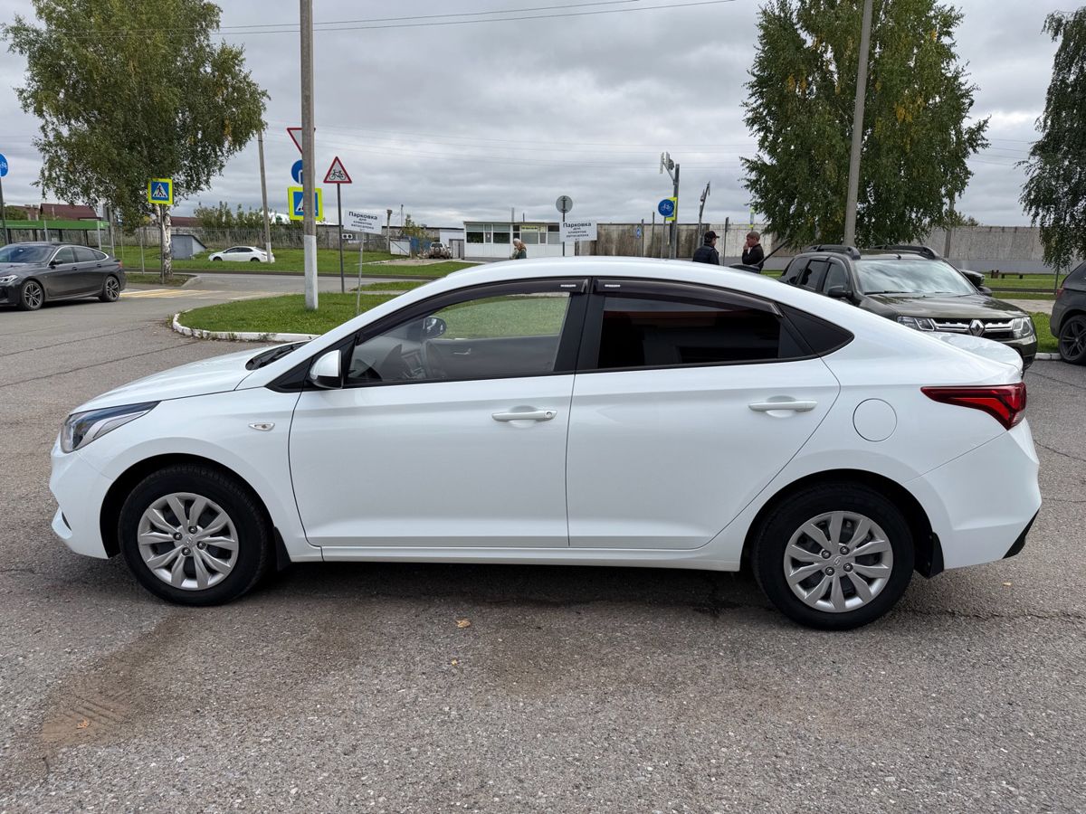 Hyundai Solaris 2017 — фото 6