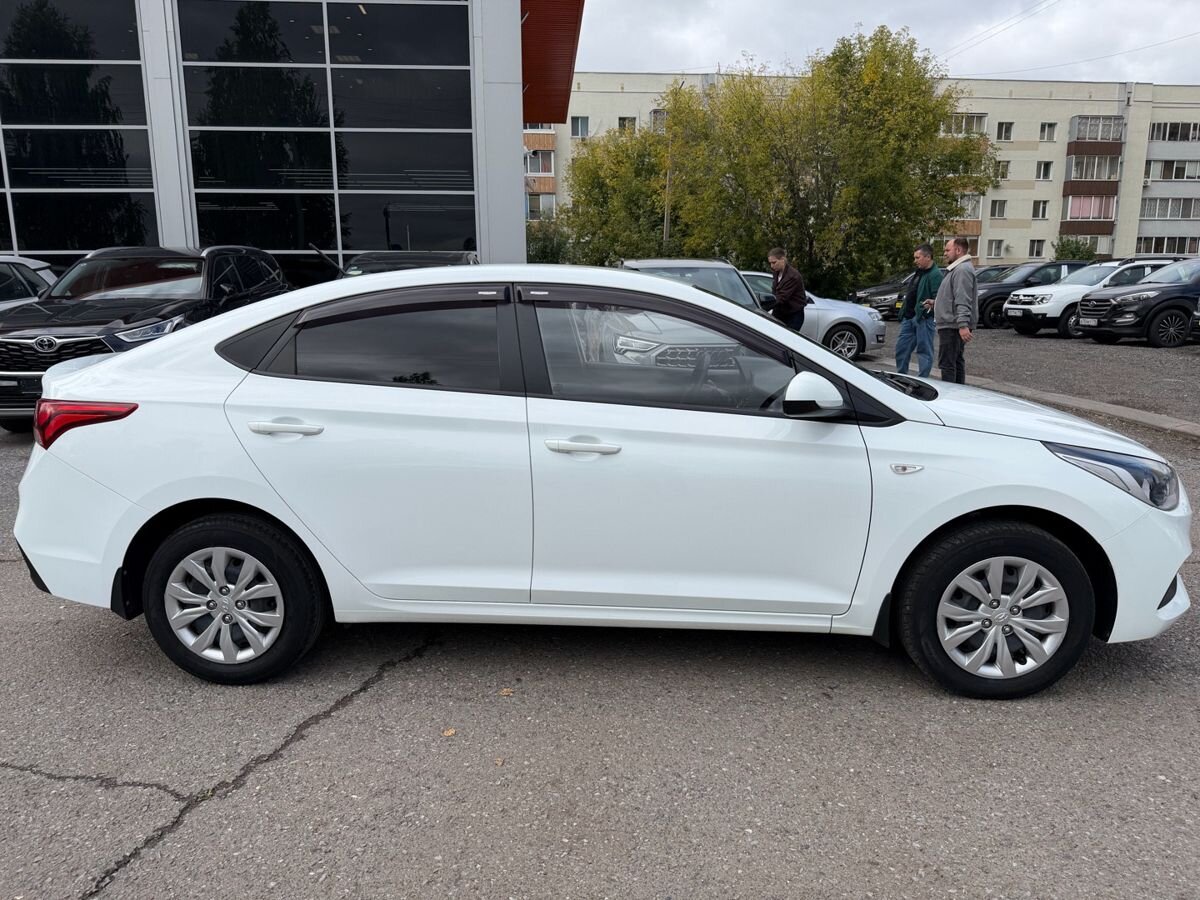 Hyundai Solaris 2017 — фото 2