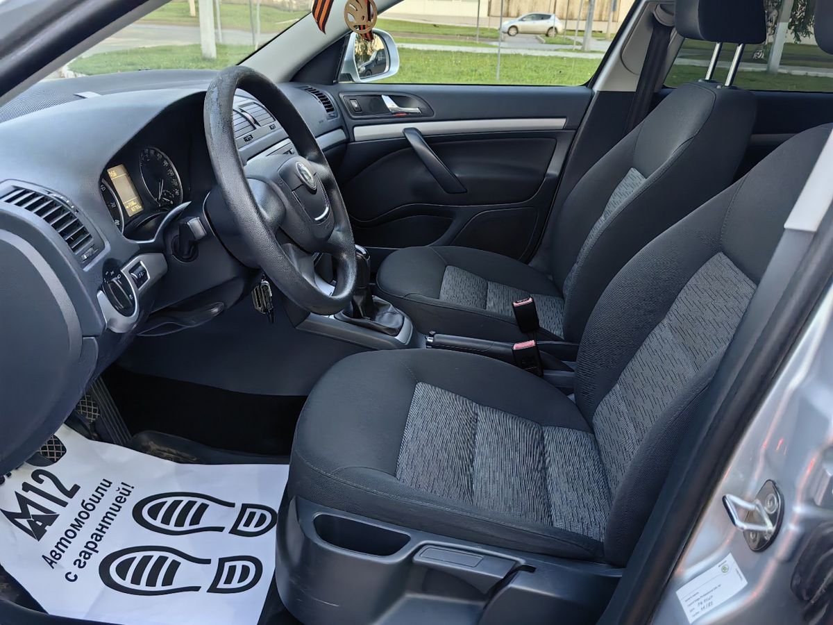 Skoda Octavia 2013 — фото 12