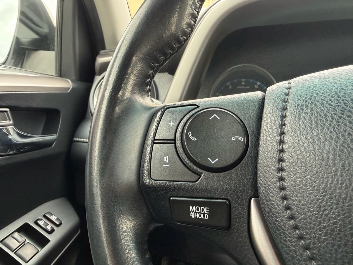 Toyota RAV4 2018 — фото 15