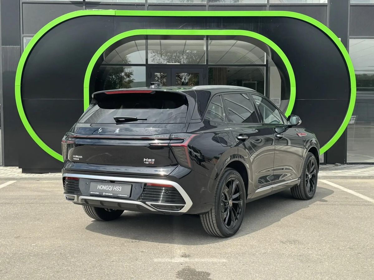 Hongqi HS3 Делюкс (Deluxe)