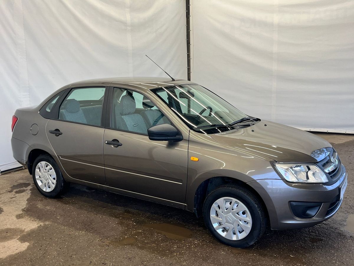 Lada Granta 999 2017 г.в., 117 972 км.