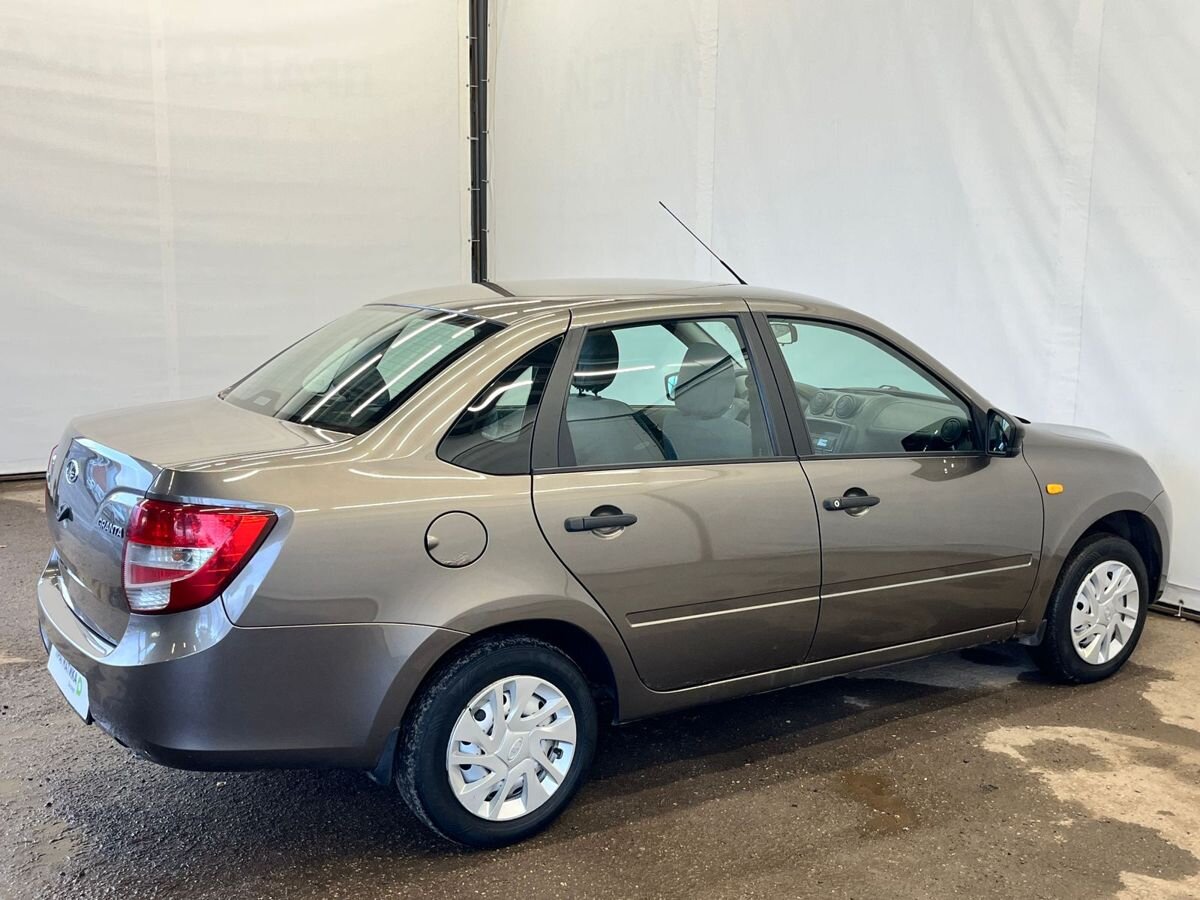 Lada Granta 999 2017 г.в., 117 972 км.