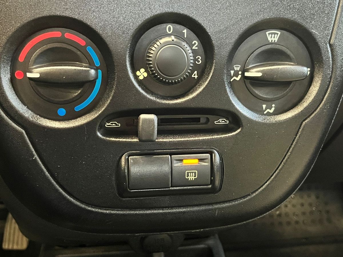 Lada Granta 999 2017 г.в., 117 972 км.