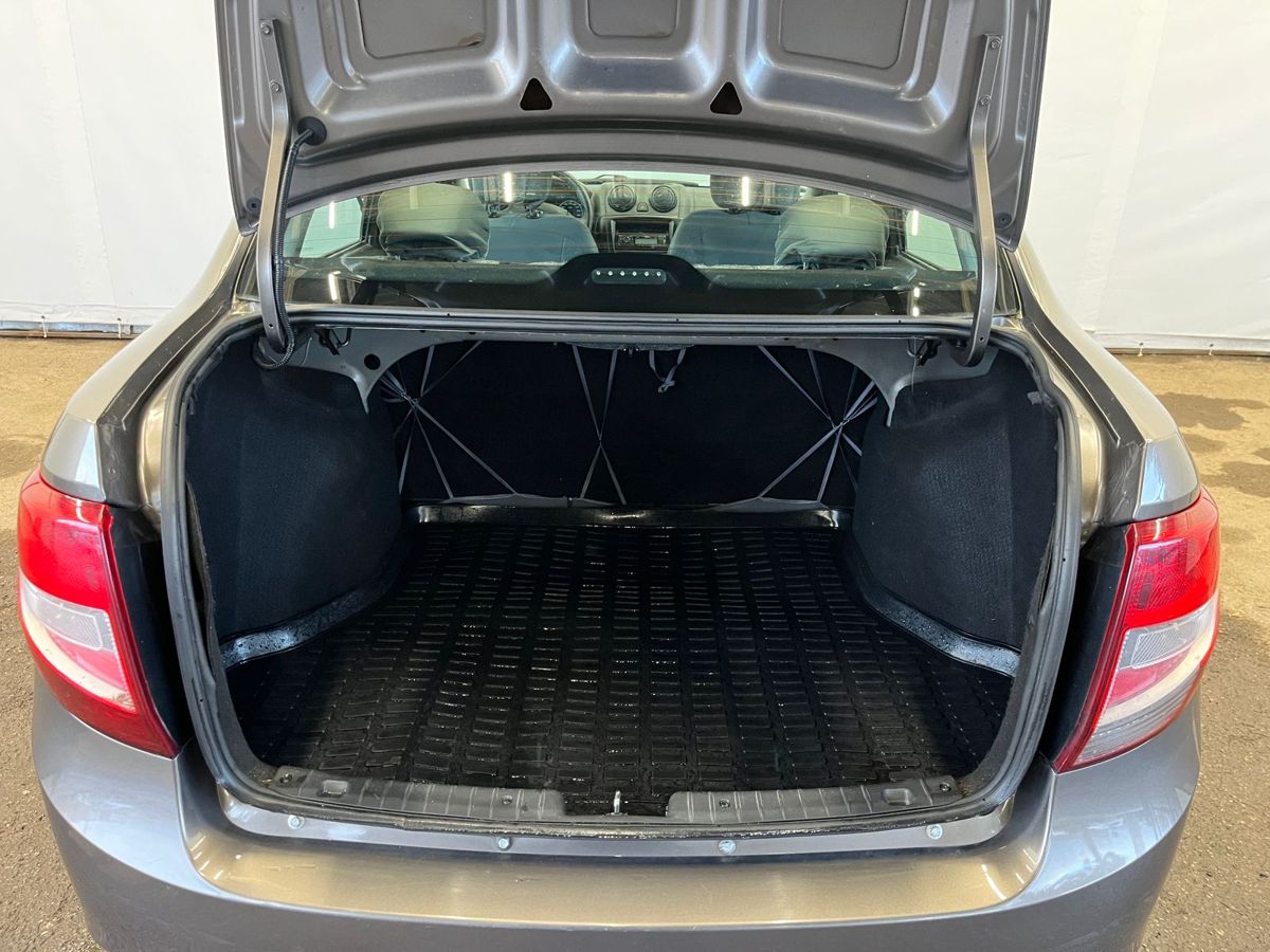 Lada Granta 999 2017 г.в., 117 972 км.