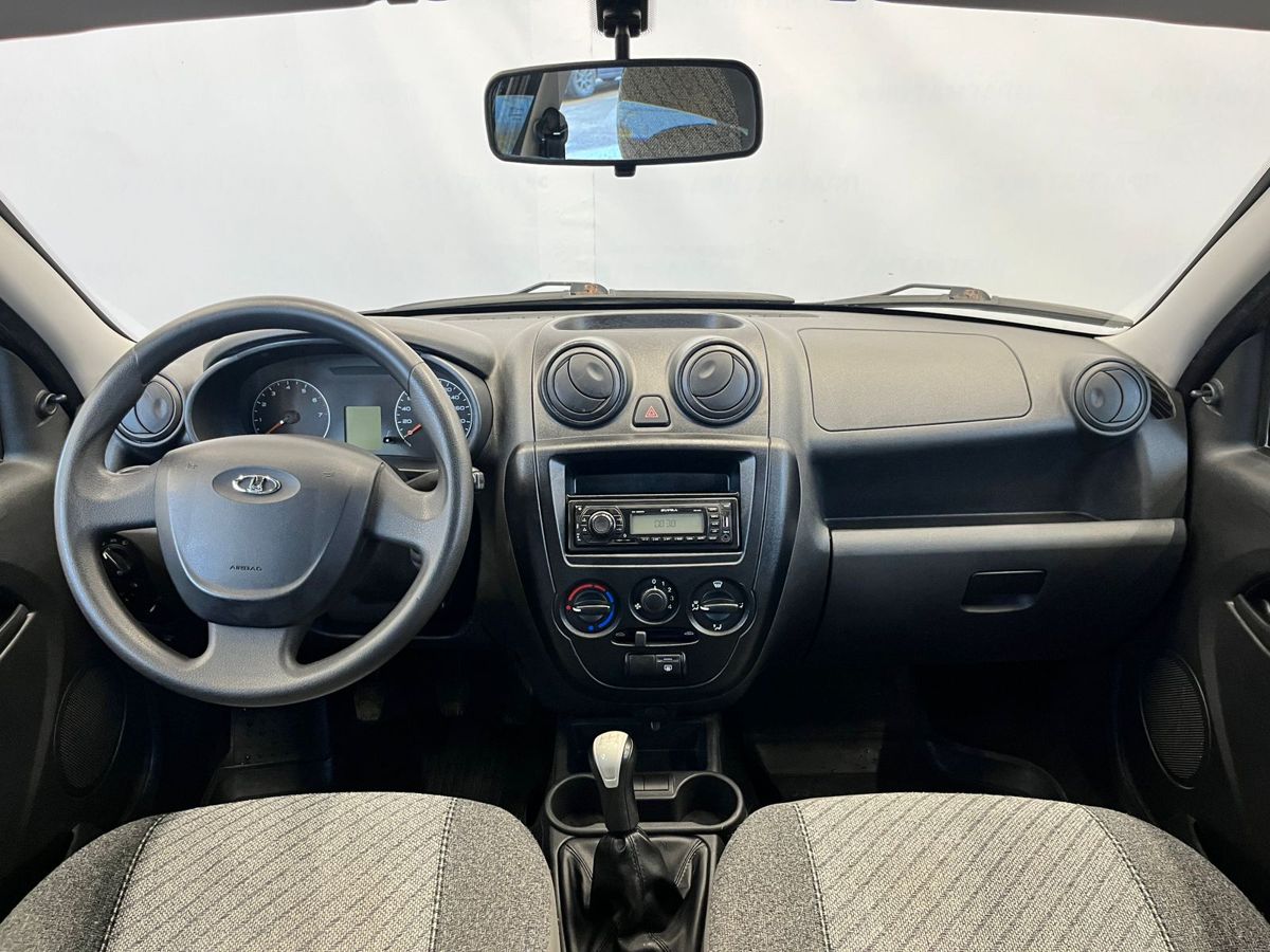 Lada Granta 999 2017 г.в., 117 972 км.