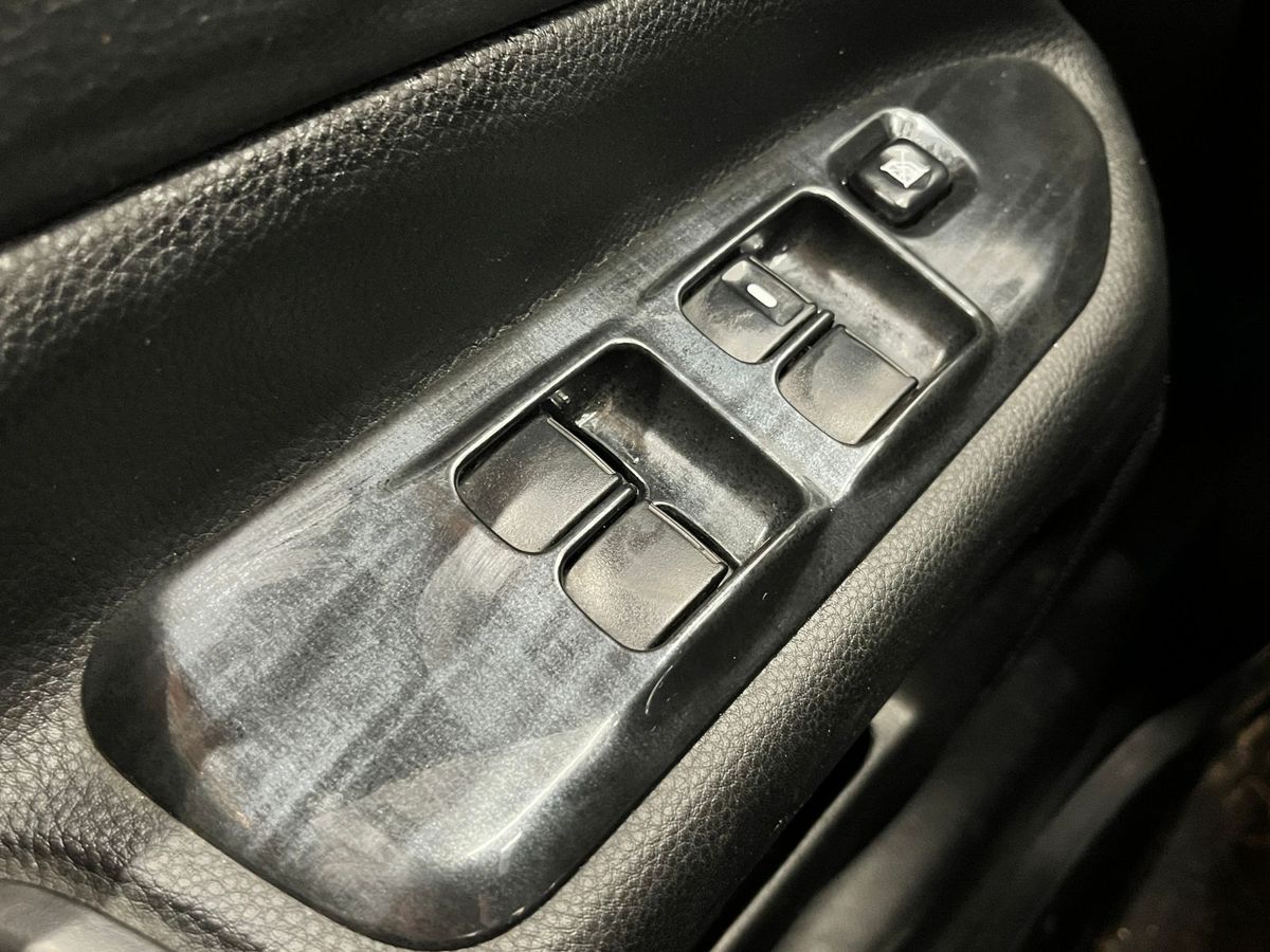 Mitsubishi Lancer 999 2005 г.в., 280 000 км.