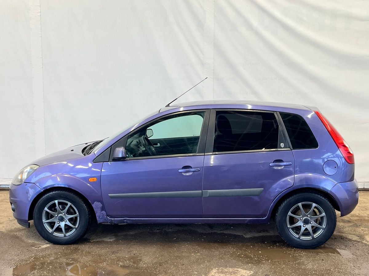 Ford Fiesta Ghia 2008 г.в., 303 000 км.