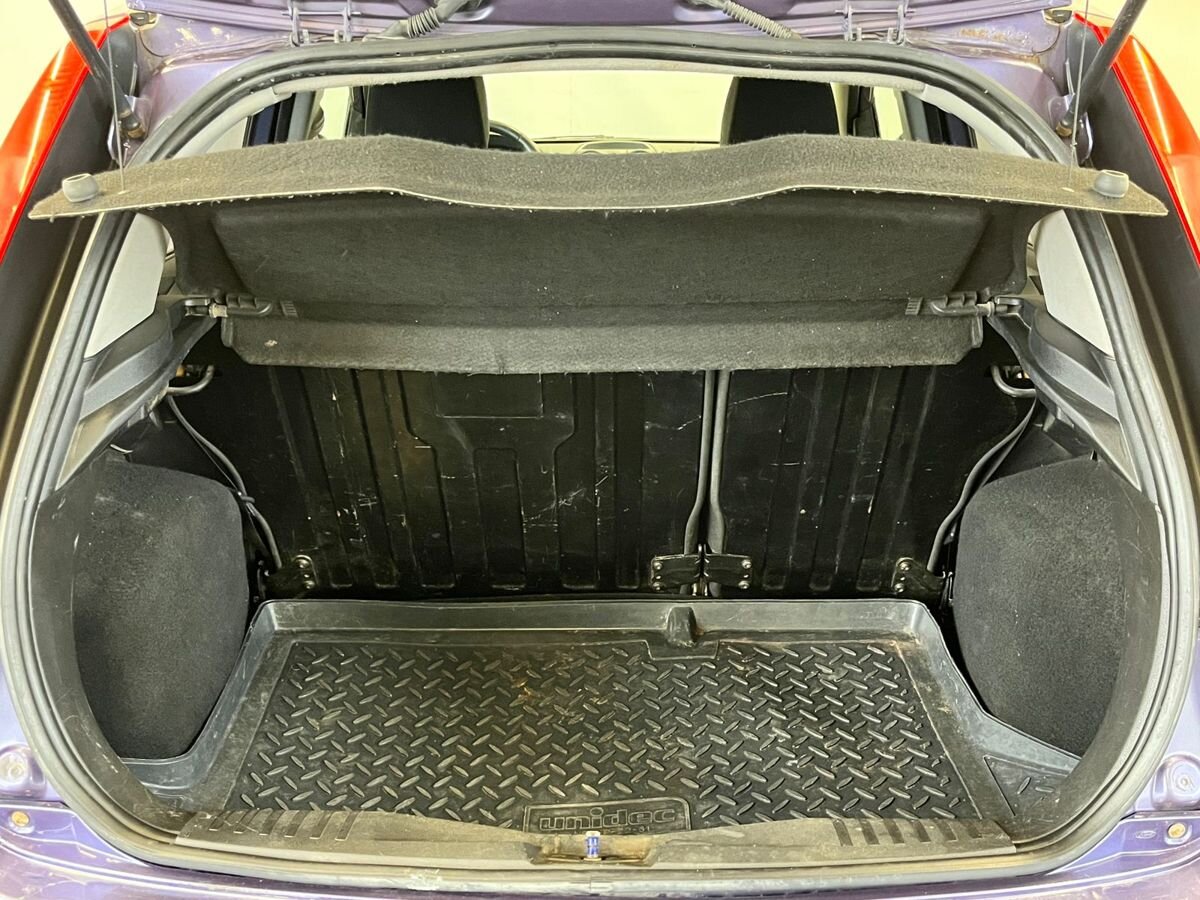 Ford Fiesta Ghia 2008 г.в., 303 000 км.