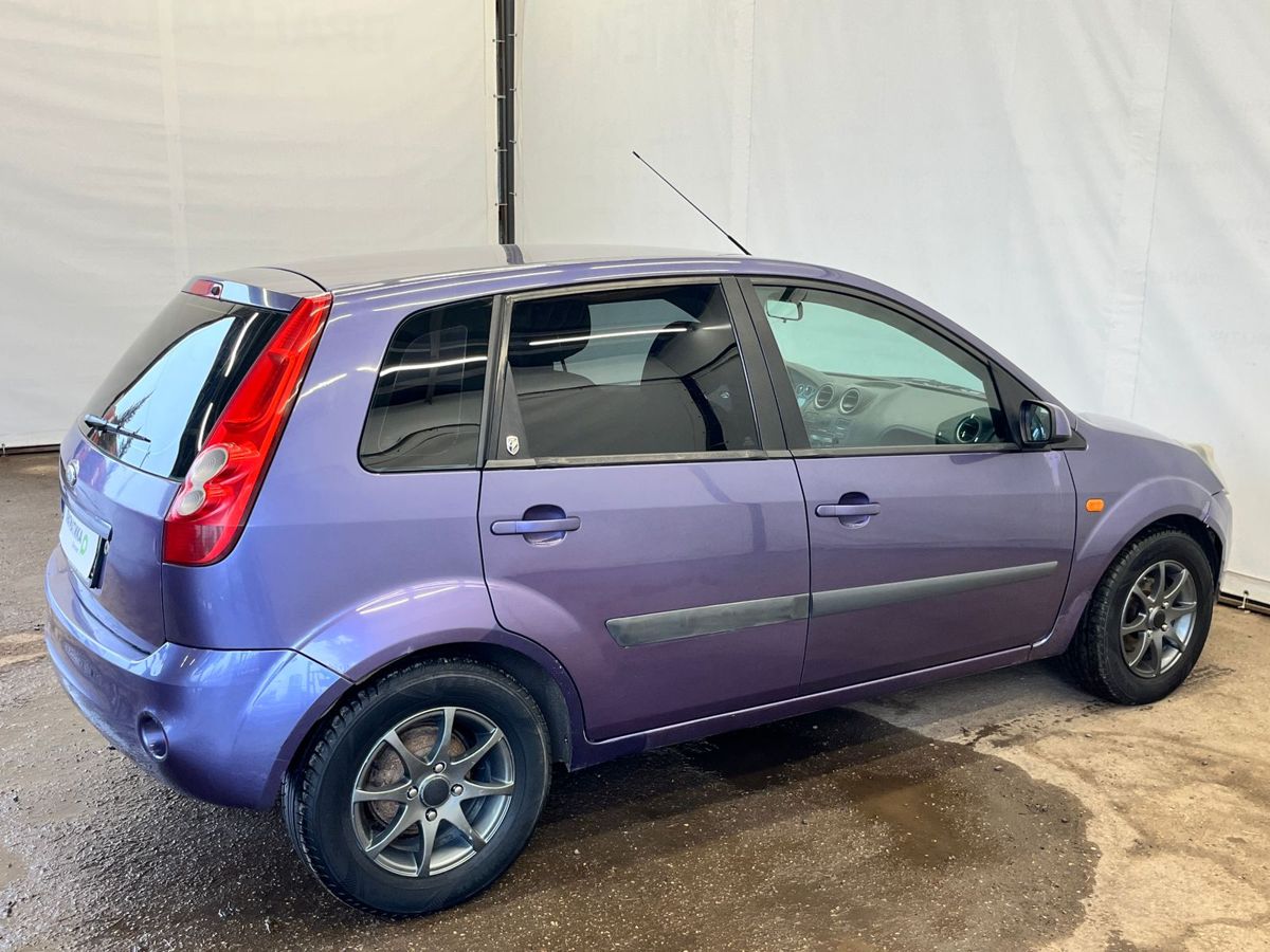 Ford Fiesta Ghia 2008 г.в., 303 000 км.