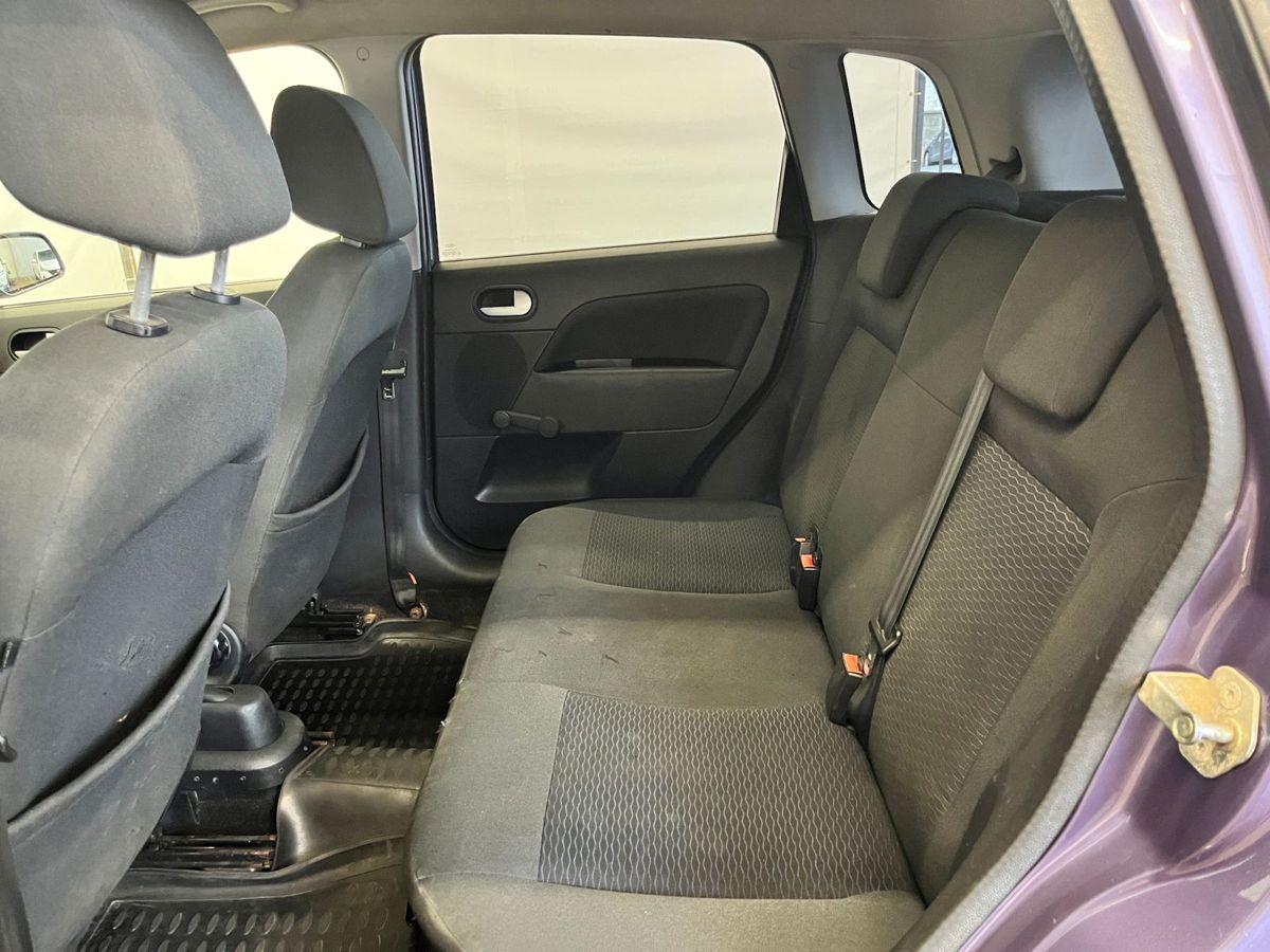 Ford Fiesta Ghia 2008 г.в., 303 000 км.