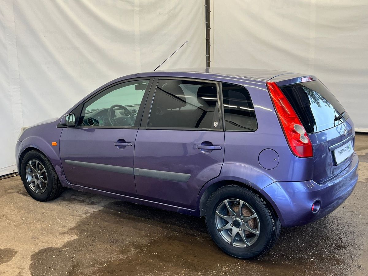 Ford Fiesta Ghia 2008 г.в., 303 000 км.