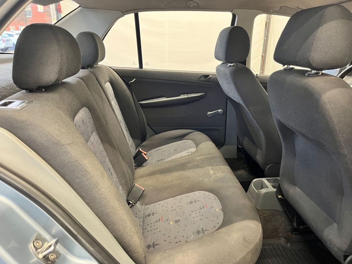 Skoda Fabia 999 2003 г.в., 246 686 км.