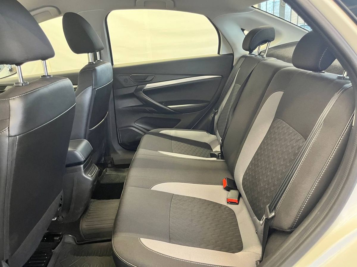 Lada Vesta Life 2023 г.в., 32 636 км.