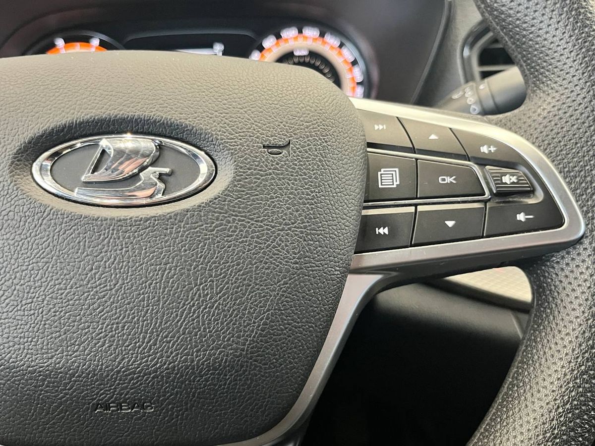 Lada Vesta Life 2023 г.в., 32 636 км.