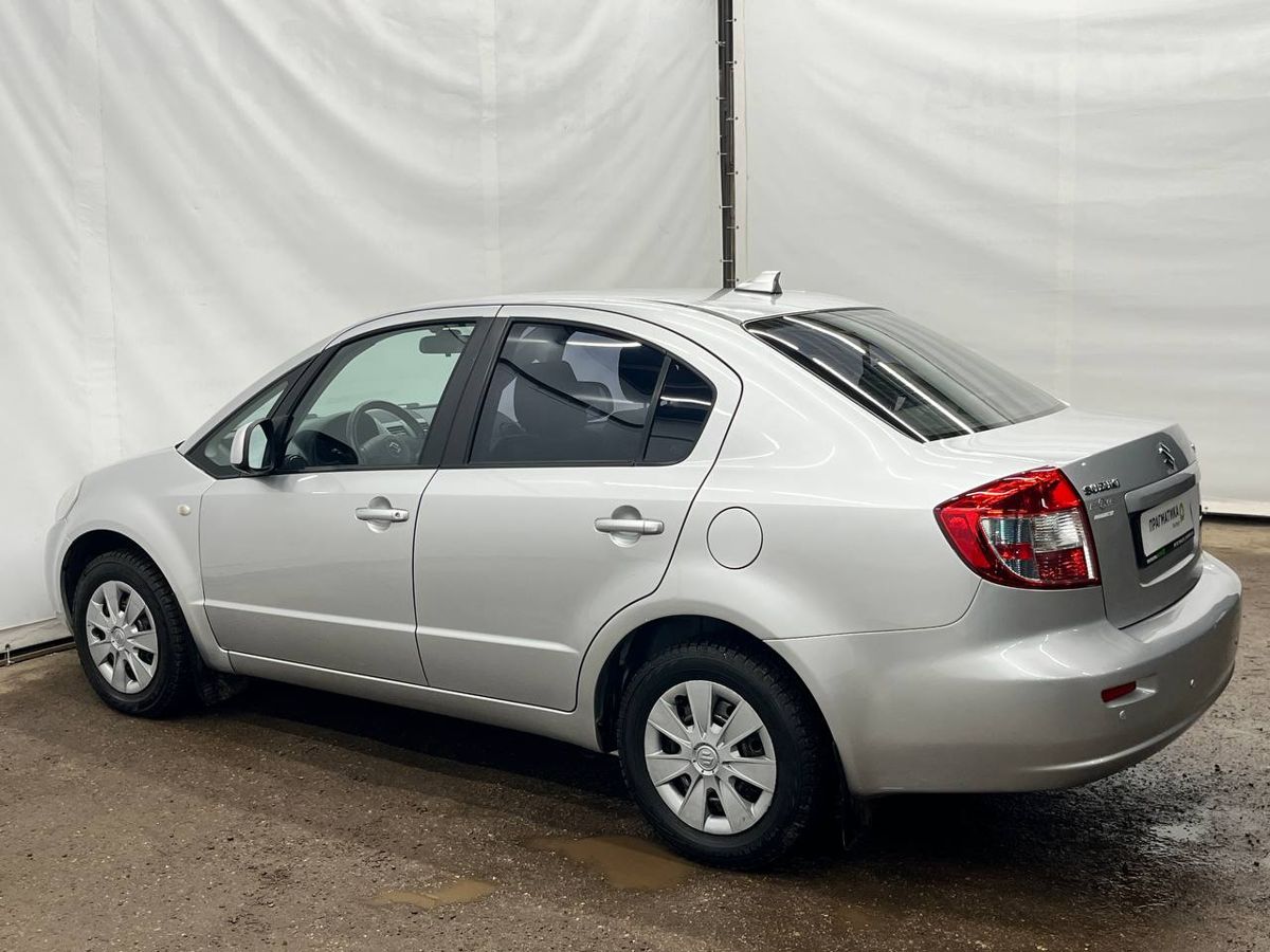 Suzuki SX4 999 2010 г.в., 127 000 км.