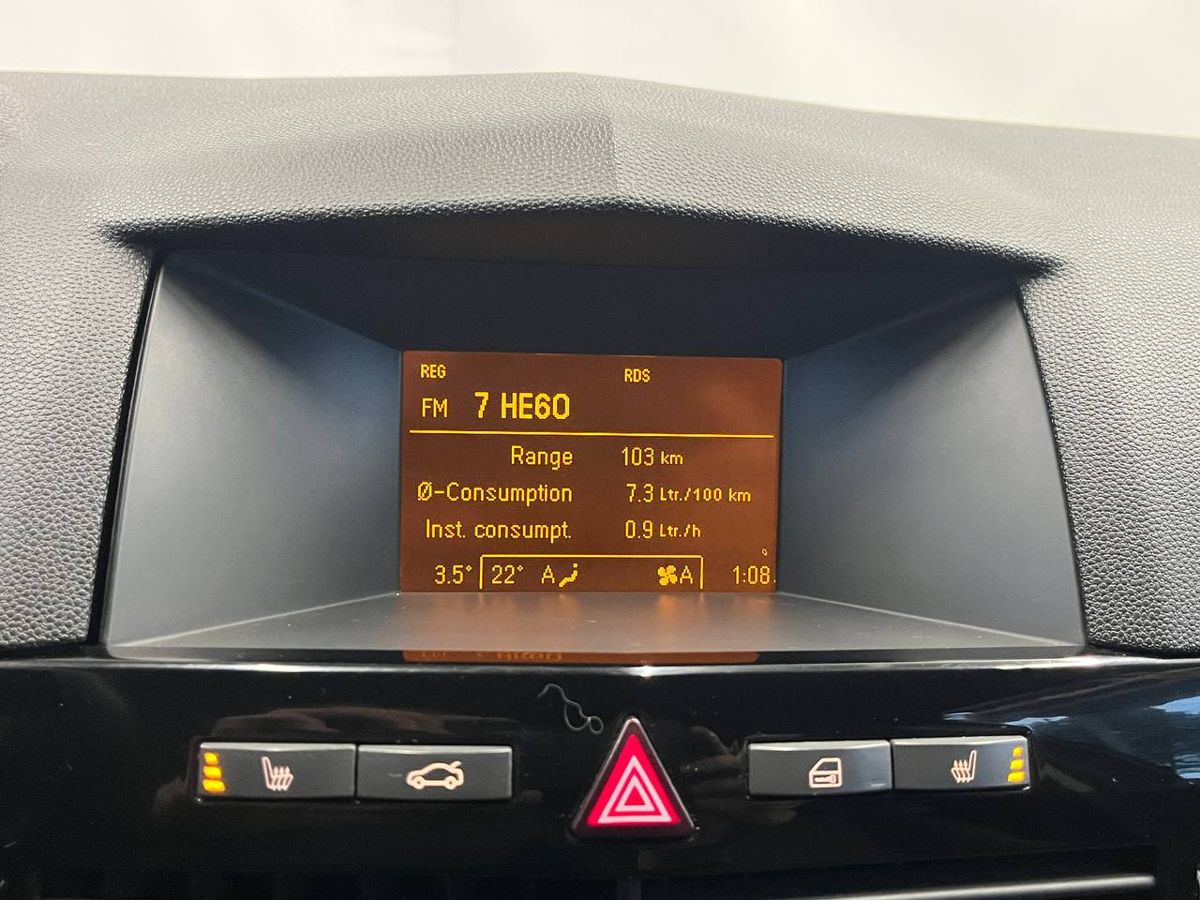 Opel Astra Cosmo 2014 г.в., 233 921 км.