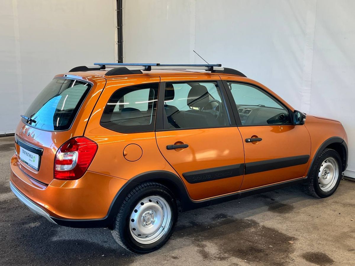 Lada Granta 999 2022 г.в., 111 382 км.