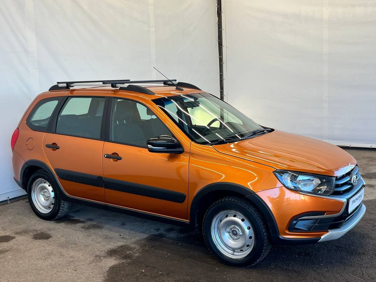 Lada Granta 999 2022 г.в., 111 382 км.