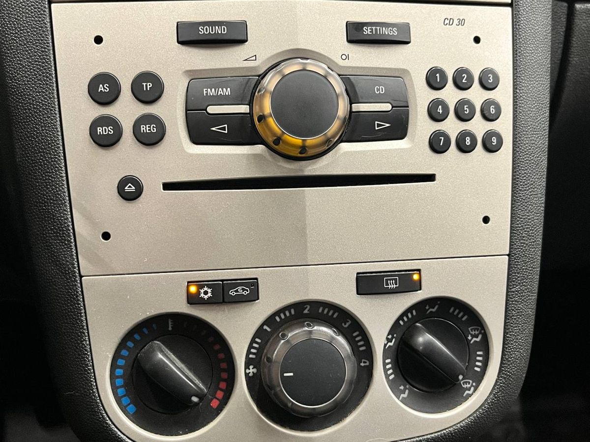 Opel Corsa Essentia 2007 г.в., 257 022 км.