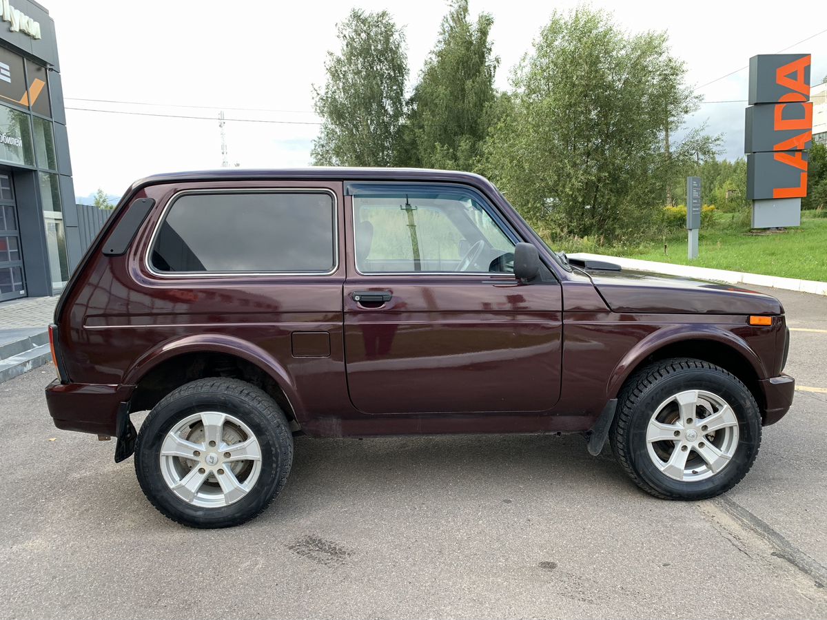 Lada 2121 (4x4) Luxe Urban 2015 г.в., 128 620 км.