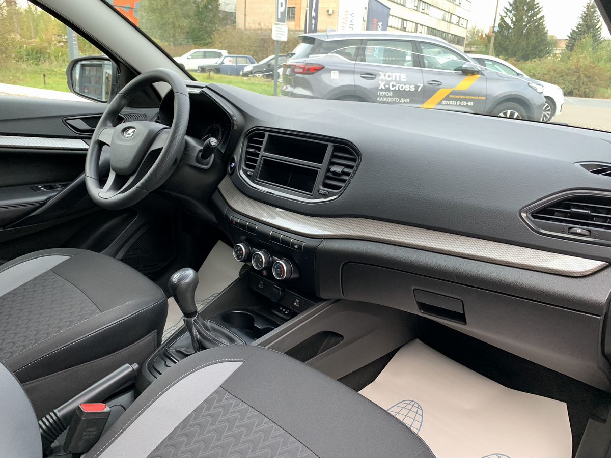 Lada Vesta Luxe EnjoY 2023 г.в., 29 200 км.