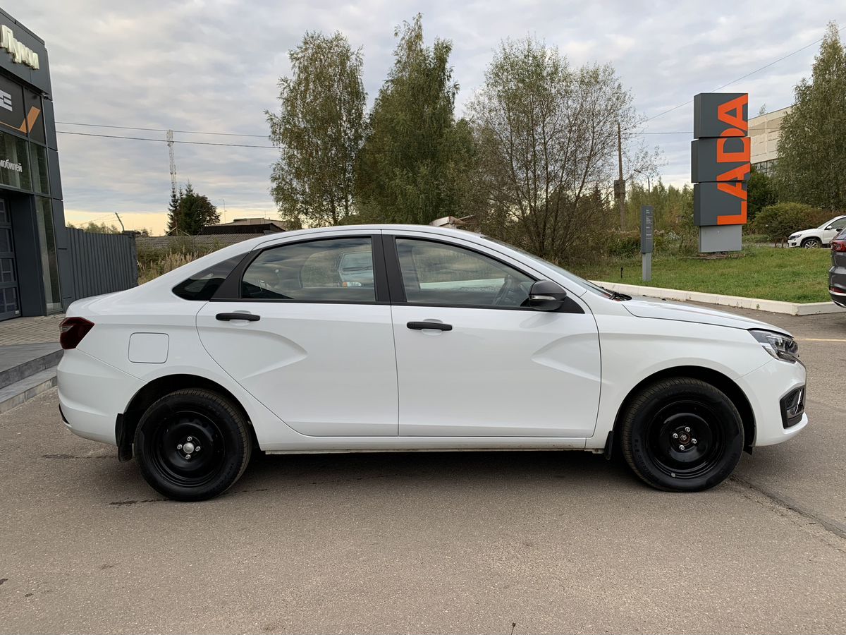 Lada Vesta Luxe EnjoY 2023 г.в., 29 200 км.