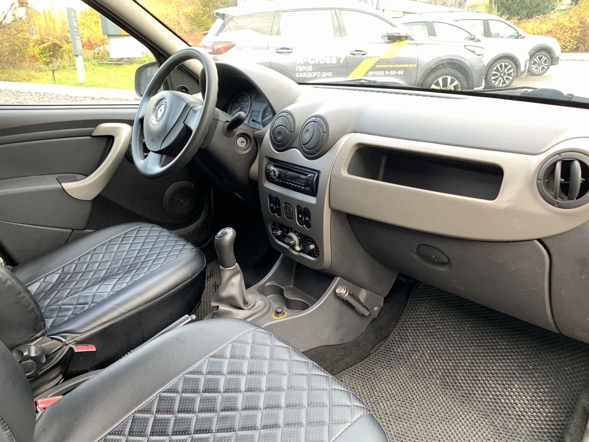 Renault Logan Prestige 2010 г.в., 178 100 км.