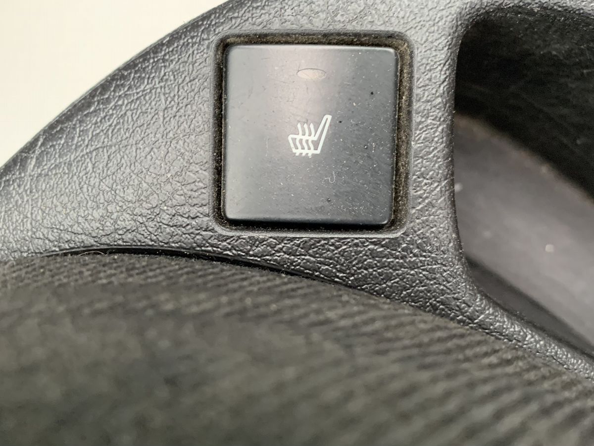 Peugeot 307 999 2002 г.в., 234 030 км.