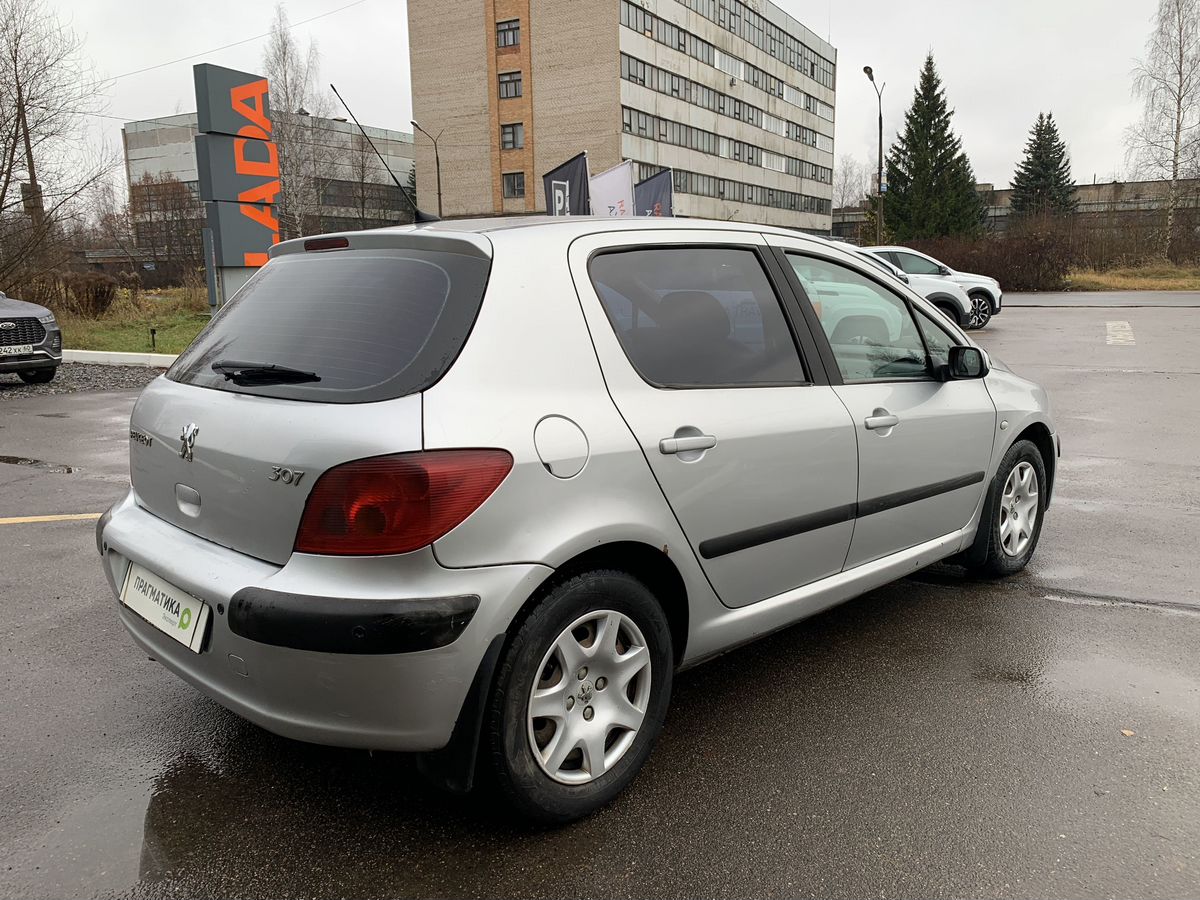 Peugeot 307 999 2002 г.в., 234 030 км.