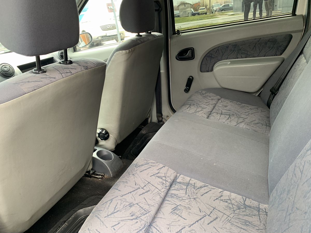 Renault Logan Столица 2006 г.в., 176 720 км.