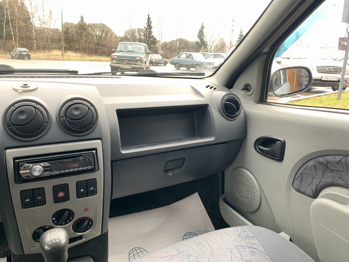 Renault Logan Столица 2006 г.в., 176 720 км.