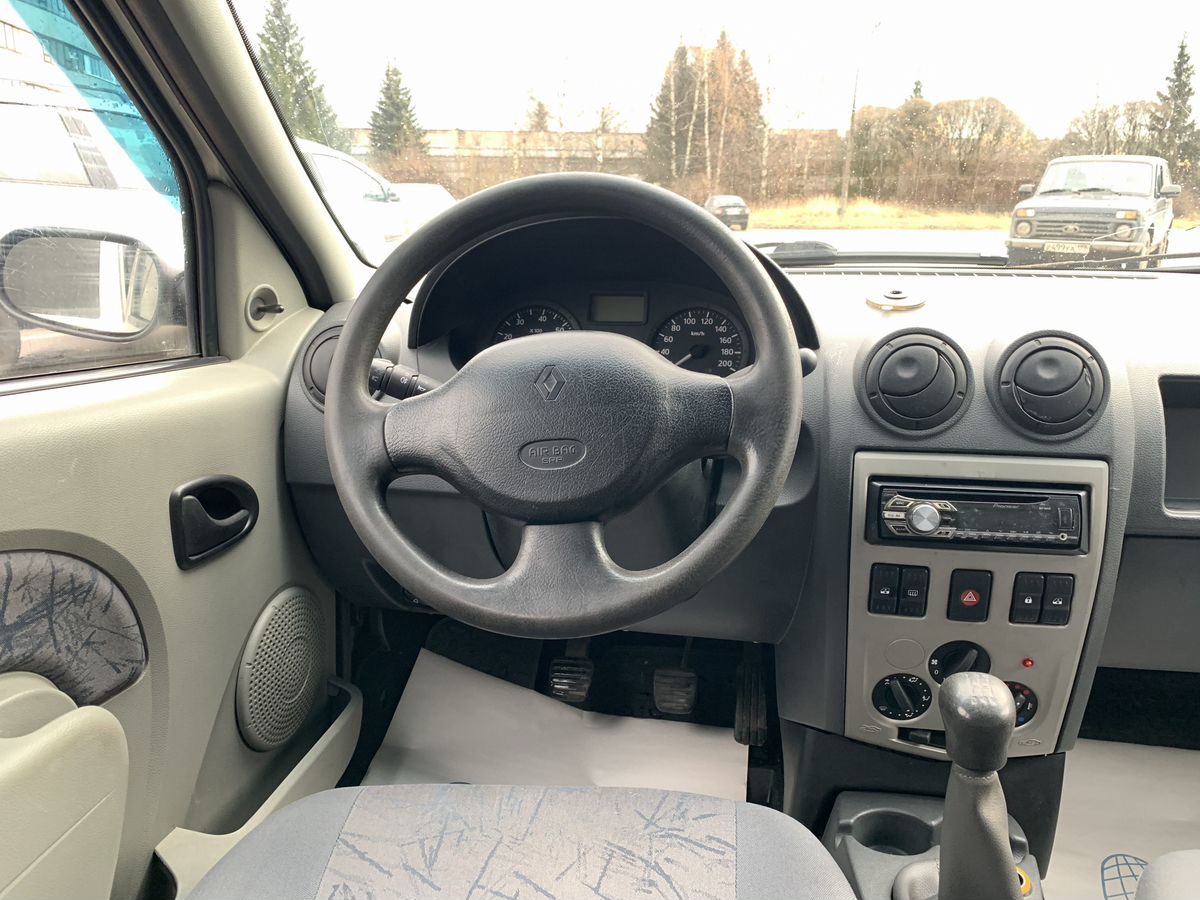 Renault Logan Столица 2006 г.в., 176 720 км.