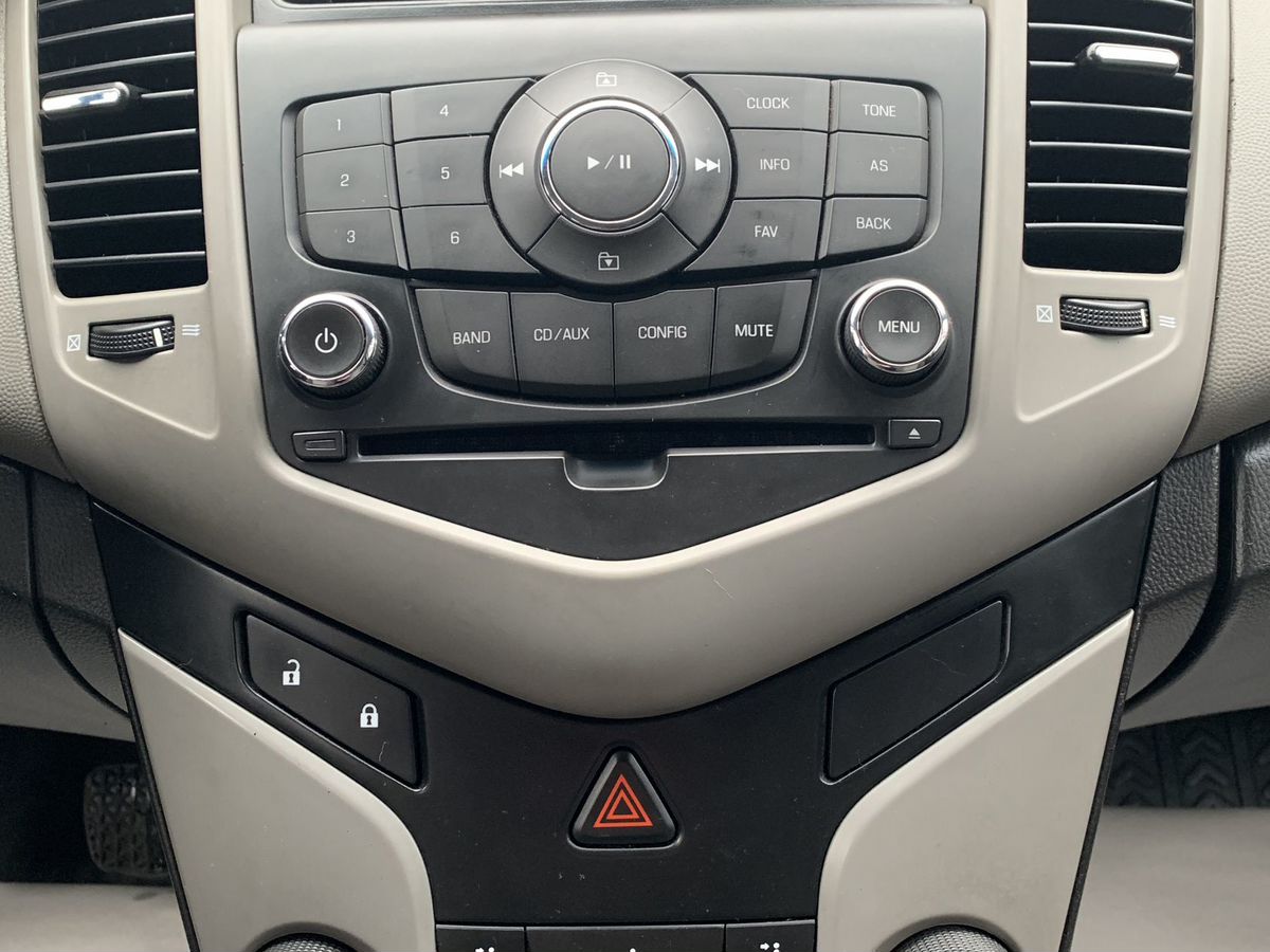 Chevrolet Cruze Base sedan 1PP69I2G1 2011 г.в., 193 080 км.