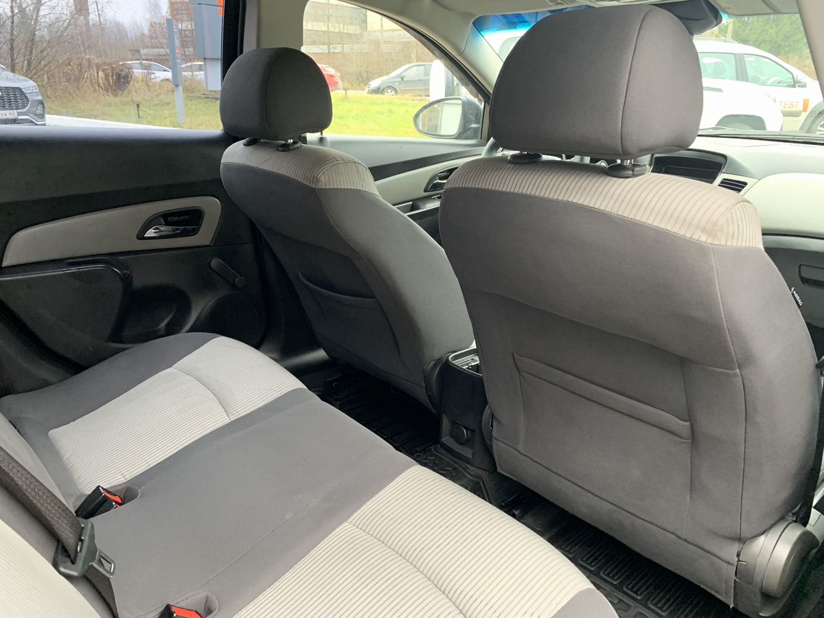 Chevrolet Cruze Base sedan 1PP69I2G1 2011 г.в., 193 080 км.