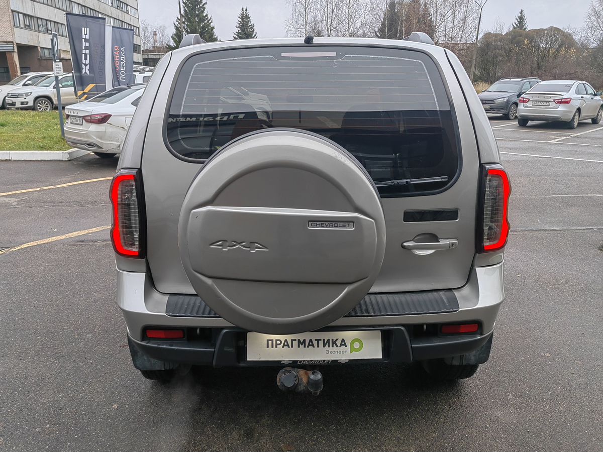 Chevrolet Niva L 2011 г.в., 180 230 км.