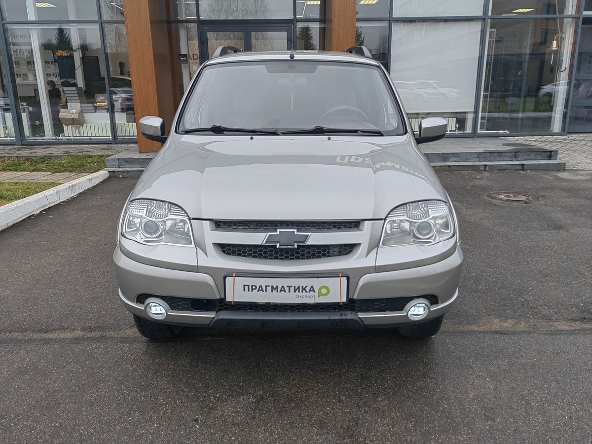Chevrolet Niva L 2011 г.в., 180 230 км.